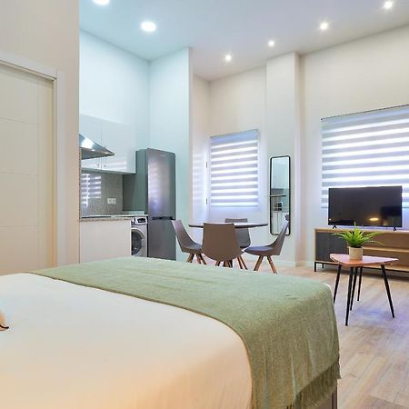 Del Parque Flats Estudio Capuchinos มาลากา ภายนอก รูปภาพ