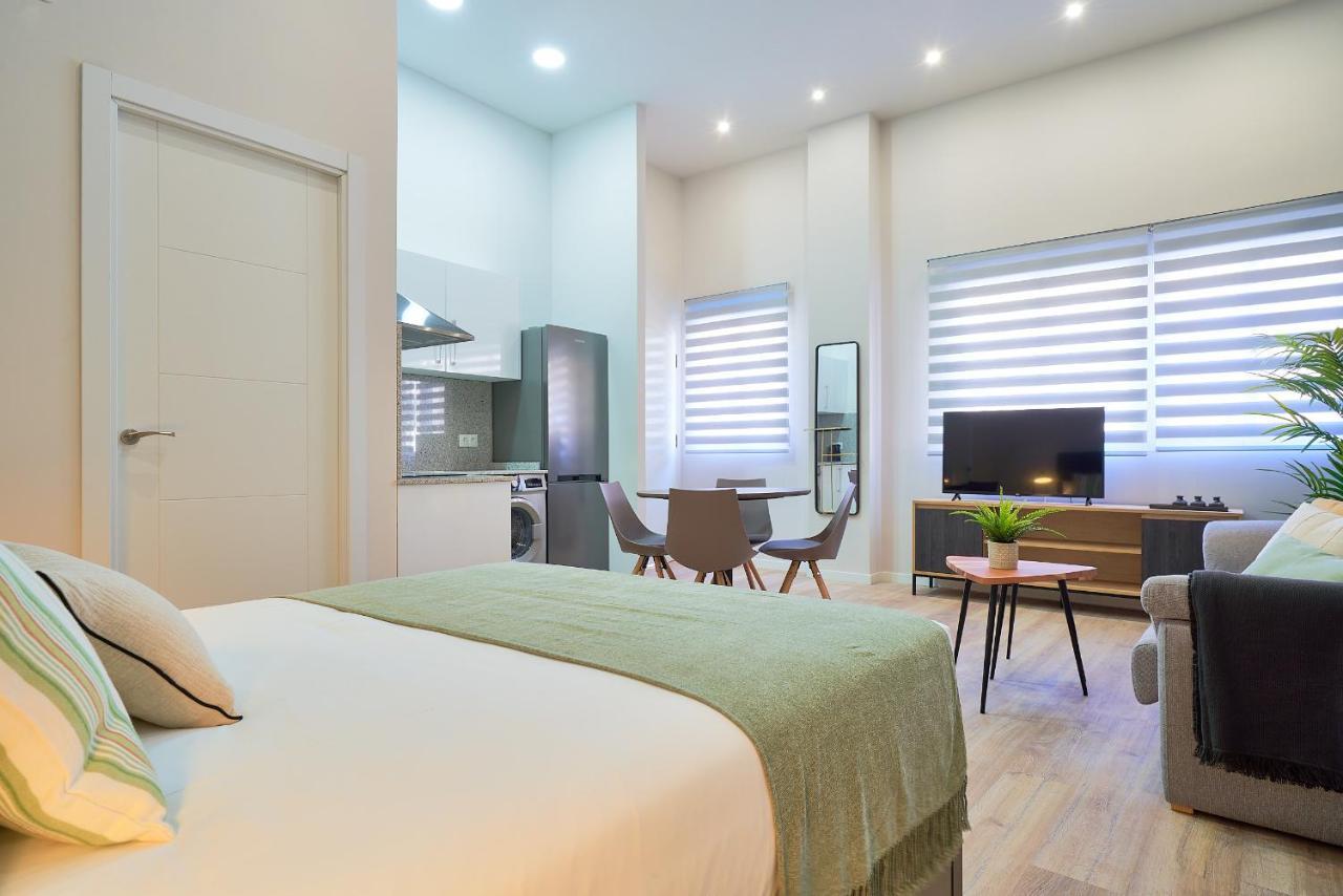 Del Parque Flats Estudio Capuchinos มาลากา ภายนอก รูปภาพ
