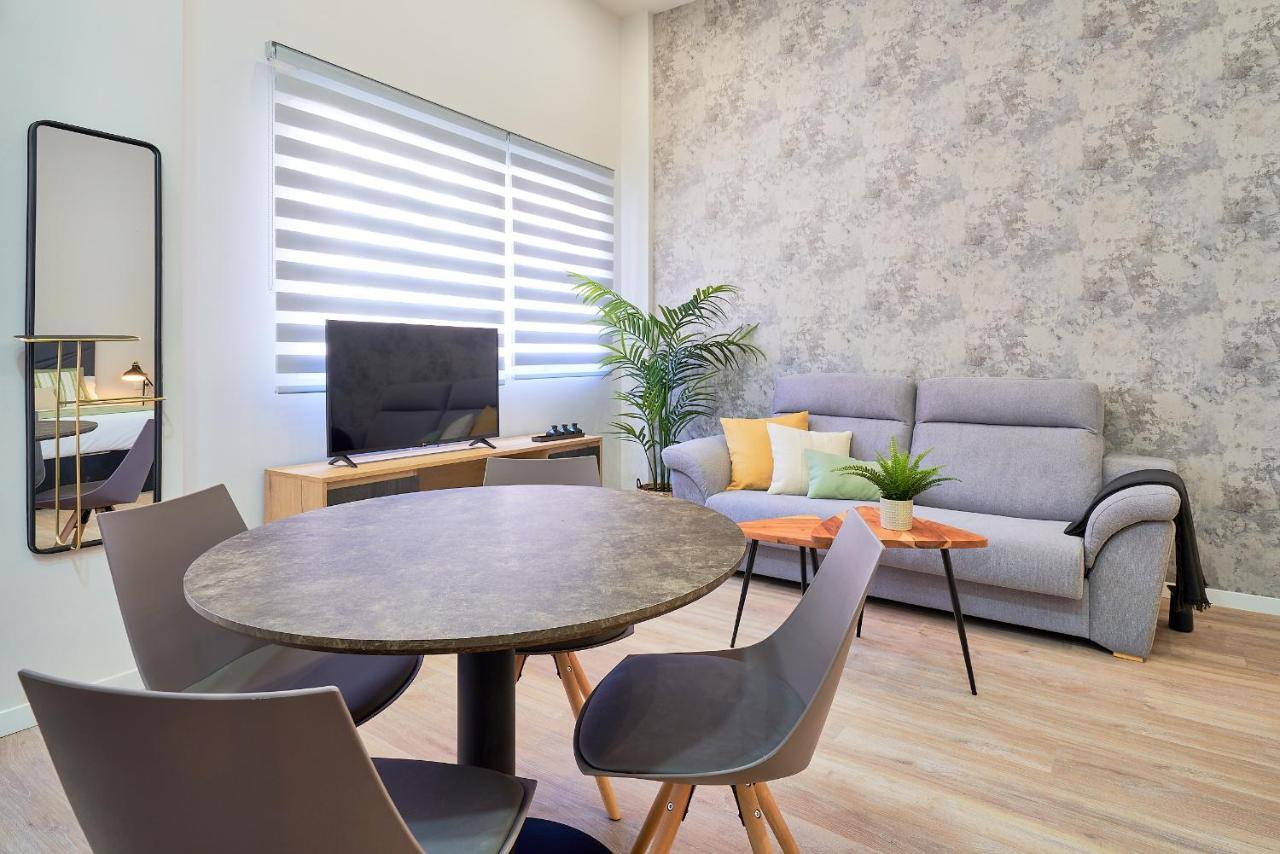 Del Parque Flats Estudio Capuchinos มาลากา ภายนอก รูปภาพ