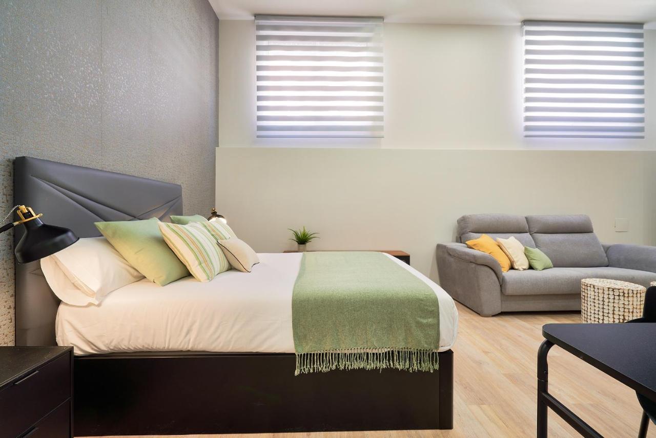Del Parque Flats Estudio Capuchinos มาลากา ภายนอก รูปภาพ