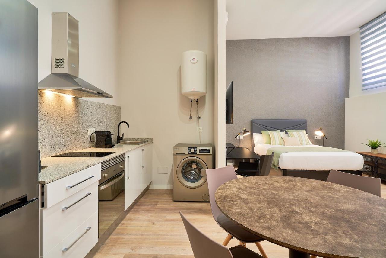 Del Parque Flats Estudio Capuchinos มาลากา ภายนอก รูปภาพ